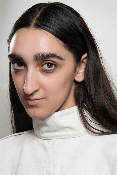 armine model gucci|Gucci model Armine Harutyunyan’s 'unconventional' appearance .